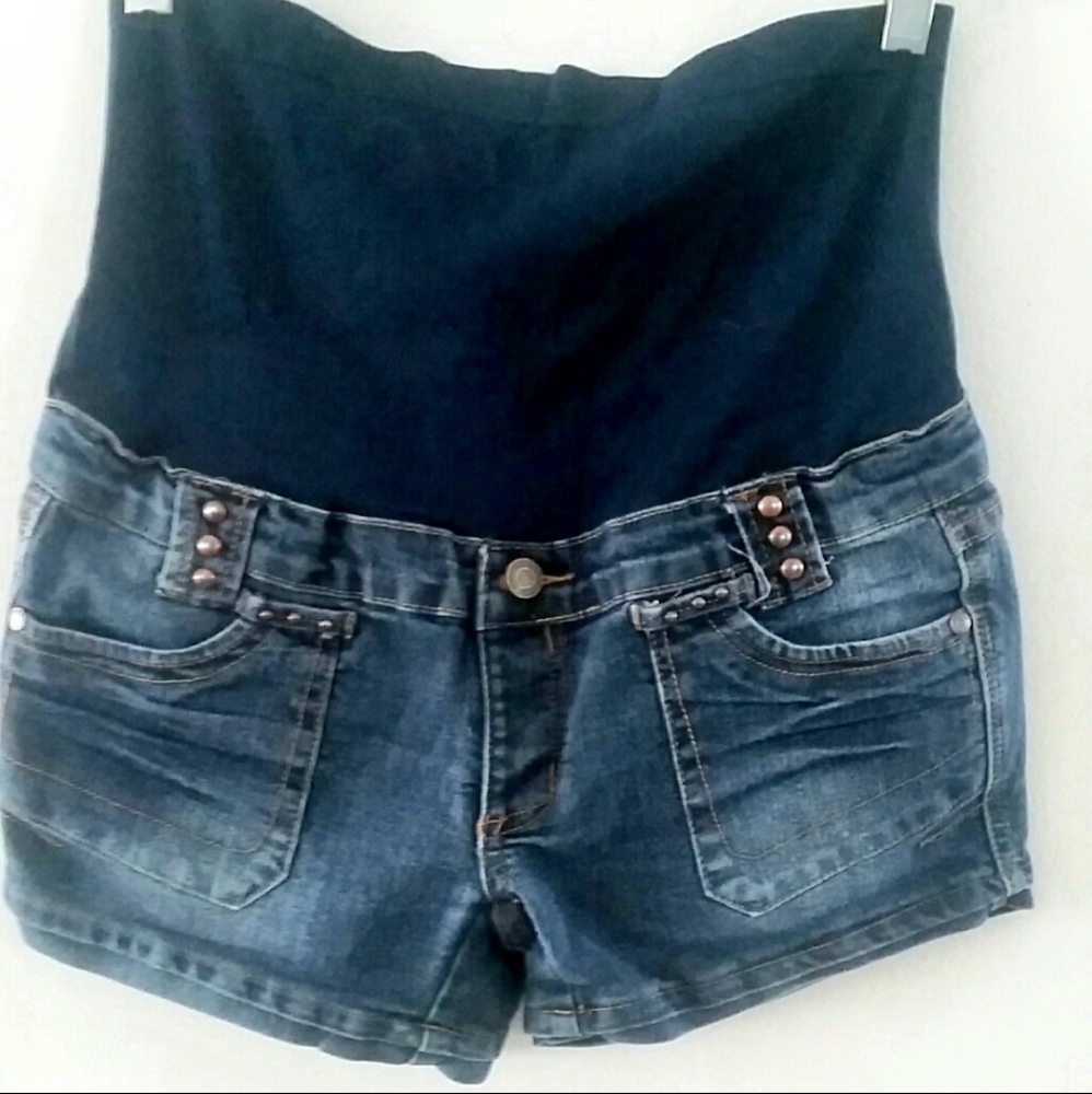 Denim Diva Maternity Shorts